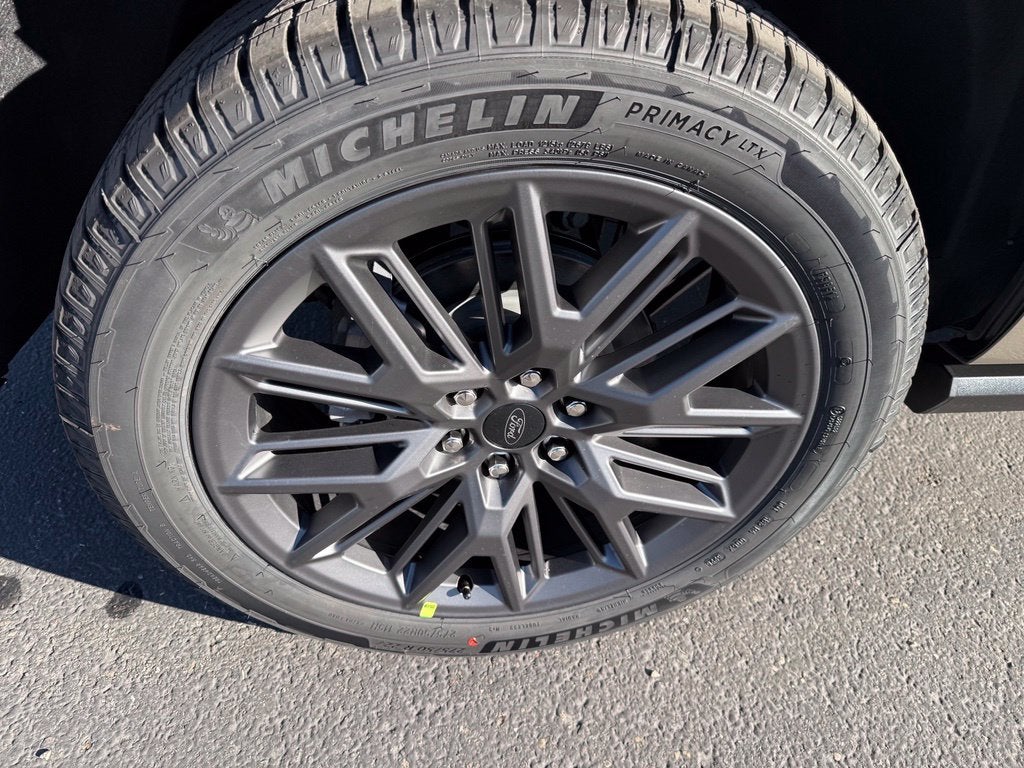 2027 Ford Expedition Max MAX Platinum