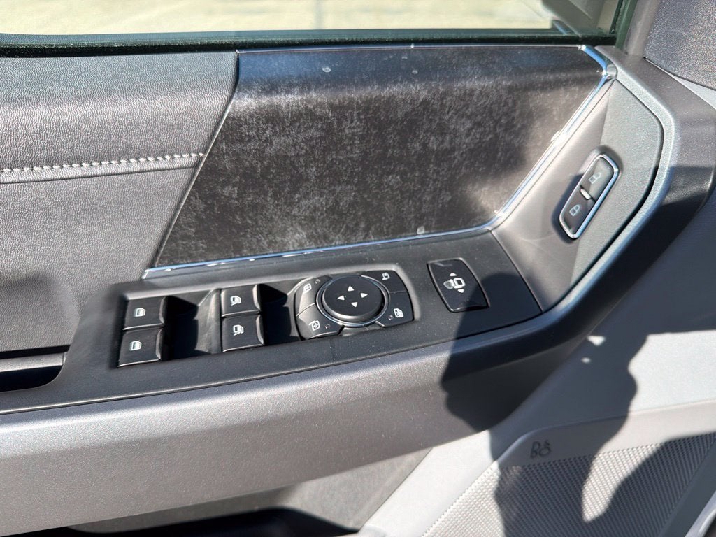 2027 Ford F-250SD XLT Tremor