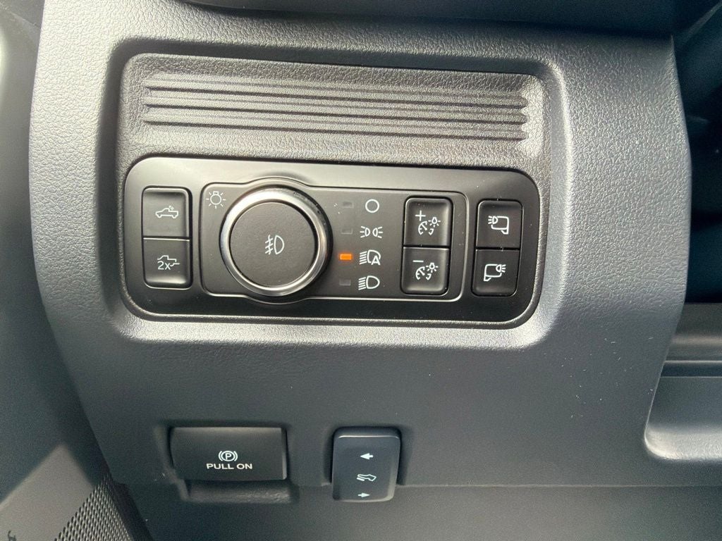 2026 Ford F-350SD Lariat Black Appearance Pkg.