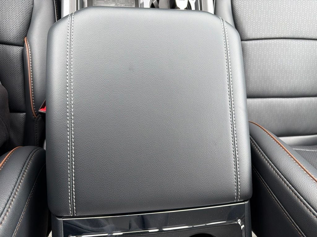 2026 Ford F-350SD Lariat Black Appearance Pkg.