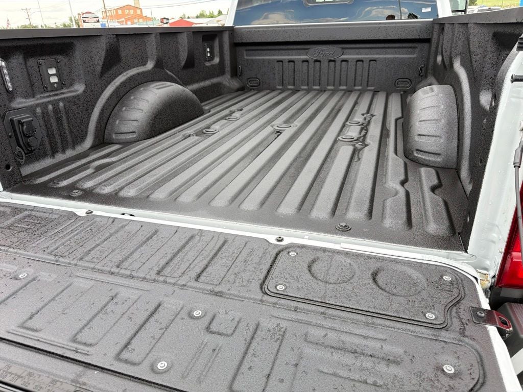 2026 Ford F-350SD Lariat Black Appearance Pkg.