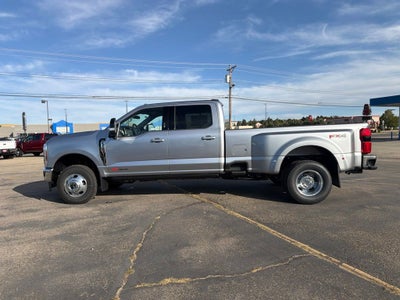 2027 Ford F-350SD Lariat Ultimate DRW