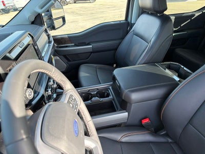 2027 Ford F-350SD Lariat Ultimate DRW