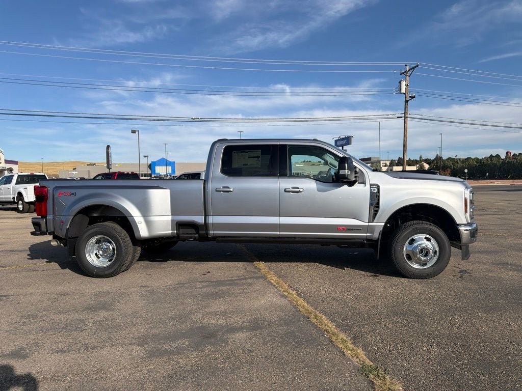2027 Ford F-350SD Lariat Ultimate DRW