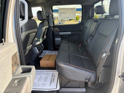 2027 Ford F-350SD Lariat Ultimate DRW