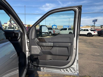 2027 Ford F-350SD Lariat Ultimate DRW