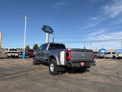 2027 Ford F-350SD Lariat Ultimate DRW