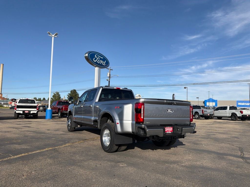 2027 Ford F-350SD Lariat Ultimate DRW