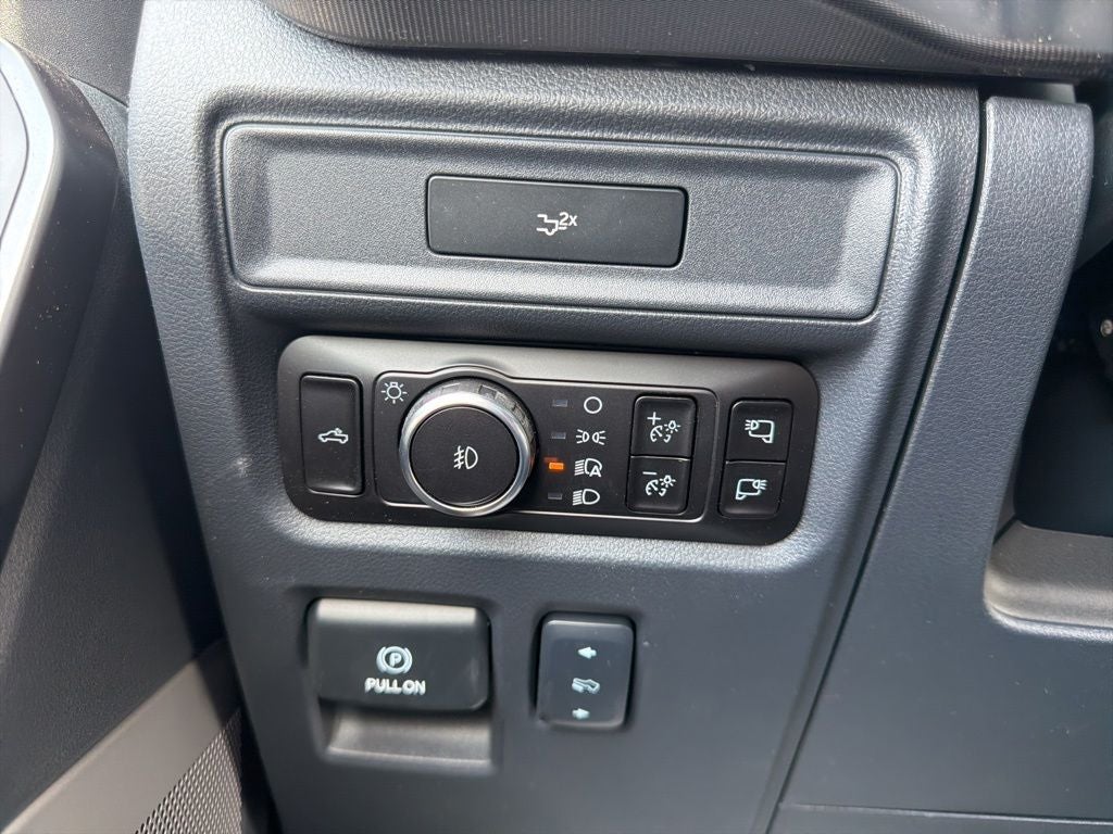 2026 Ford F-150 Lariat Black Appearance Pkg.