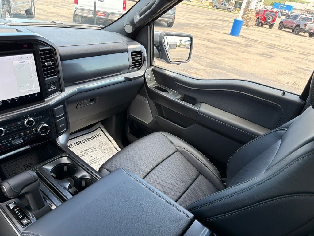 2026 Ford F-150 Lariat Black Appearance Pkg