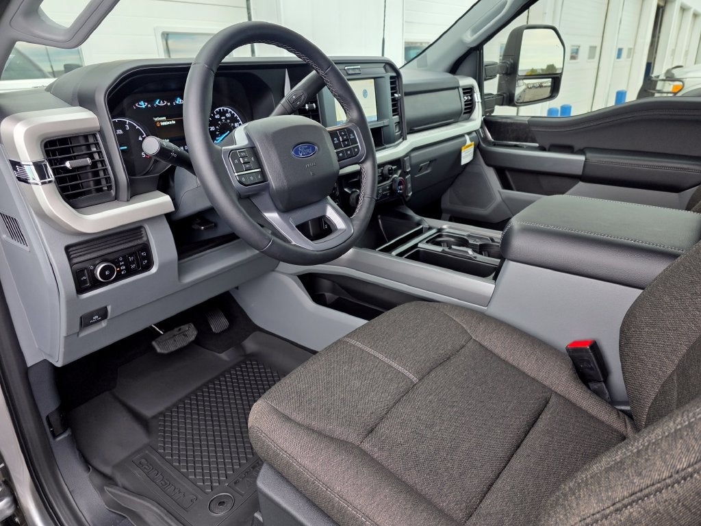 2027 Ford F-350SD XLT