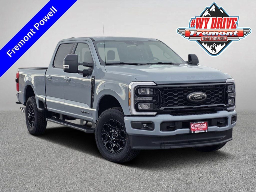 2026 Ford F-350SD Lariat Black Appearance Pkg