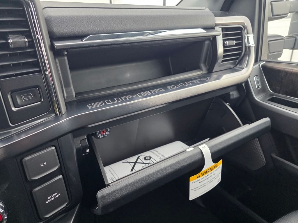 2026 Ford F-350SD Lariat Black Appearance Pkg