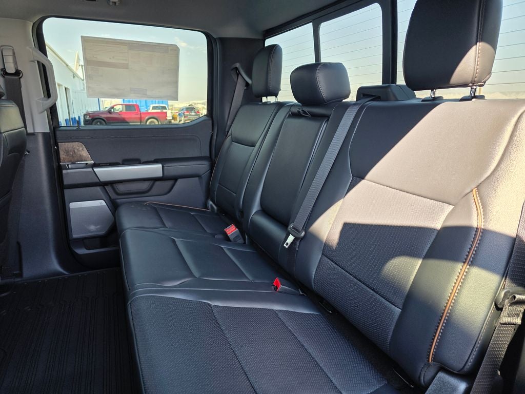 2026 Ford F-350SD Lariat Black Appearance Pkg