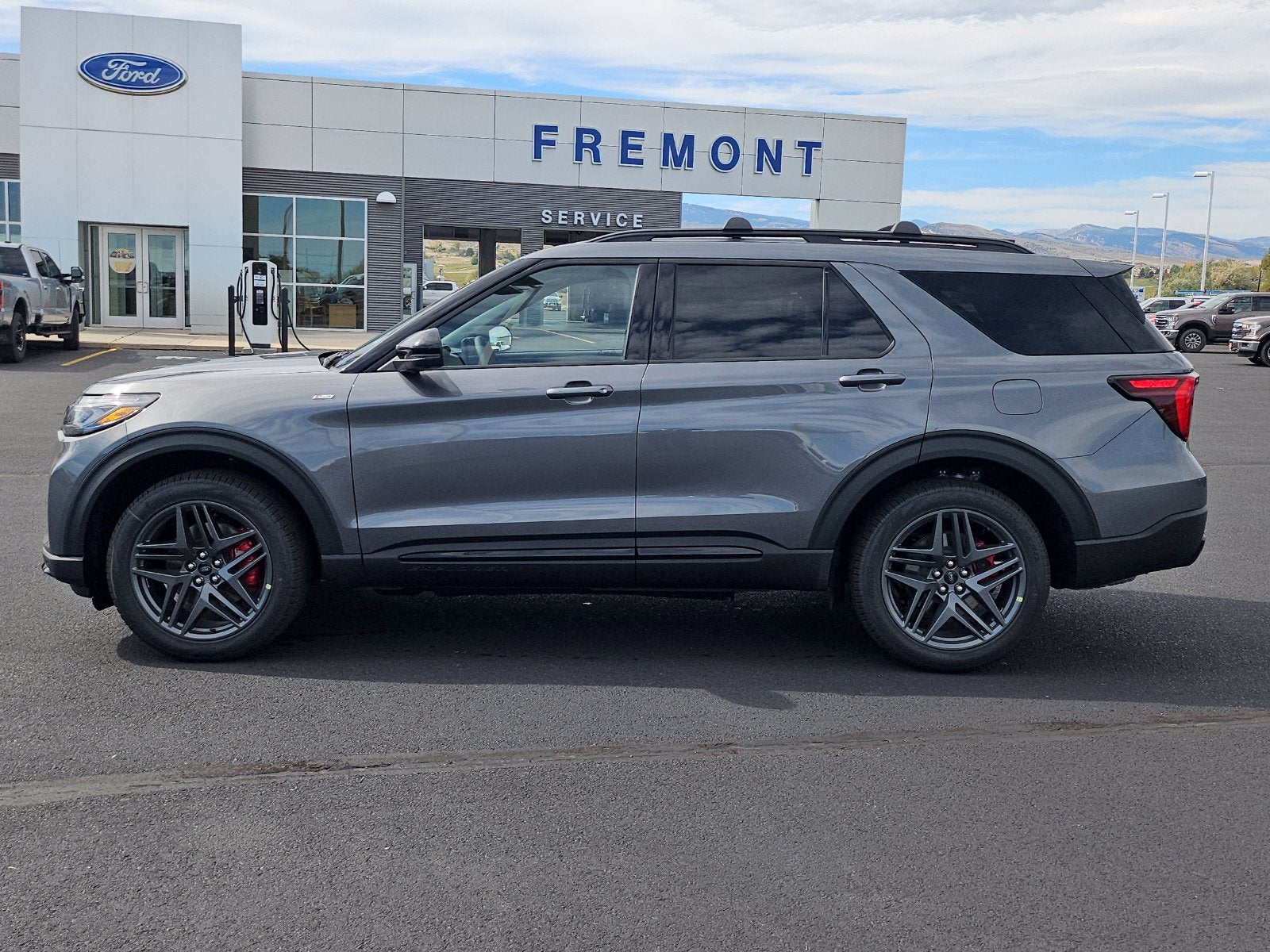 2027 Ford Explorer ST-Line