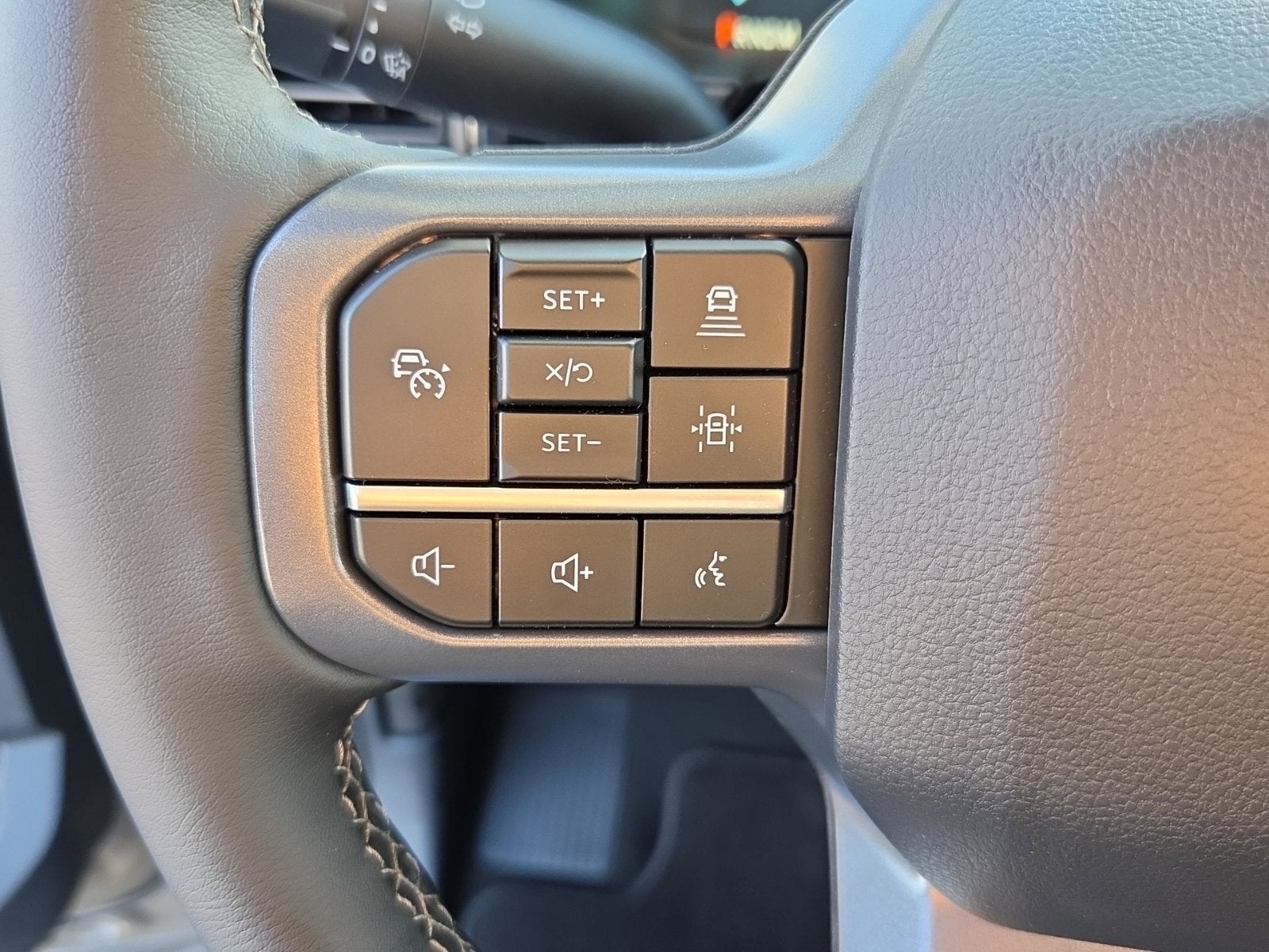 2027 Ford F-350SD Lariat Tremor