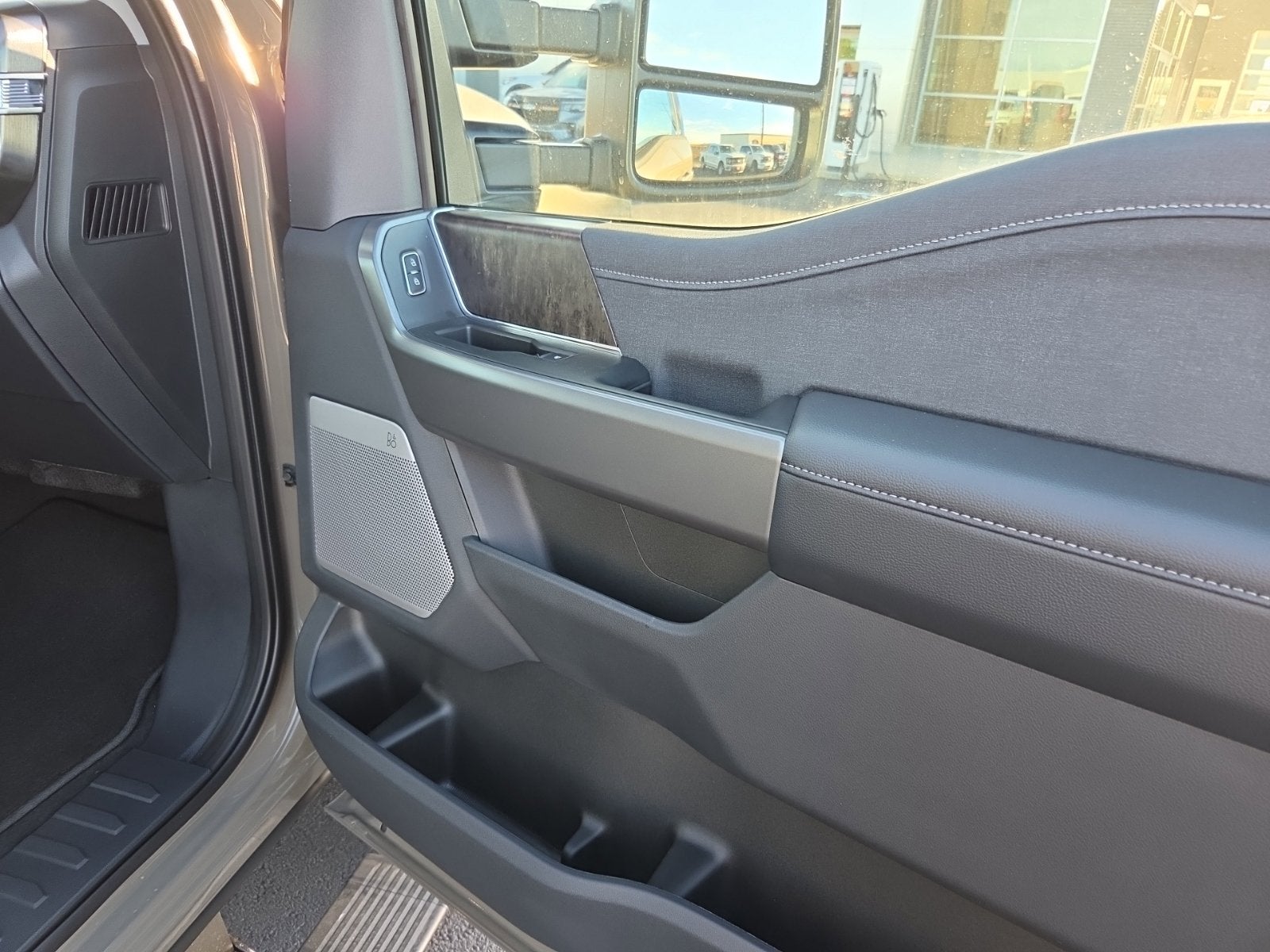 2027 Ford F-350SD Lariat Tremor