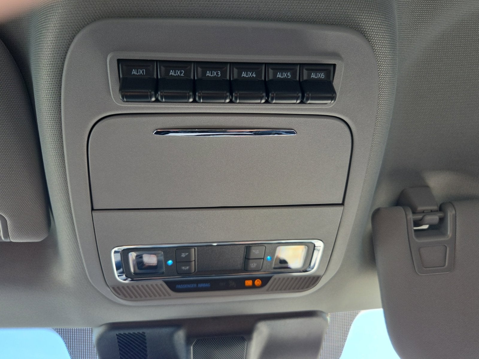 2027 Ford F-350SD Lariat