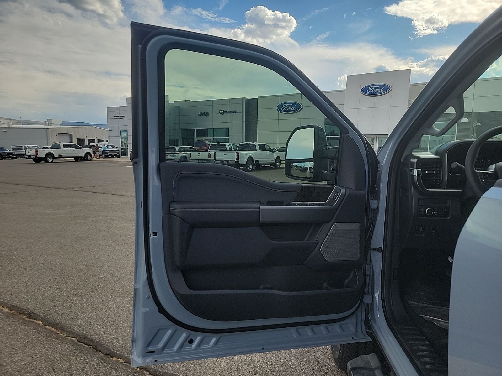 2026 Ford F-350SD Lariat