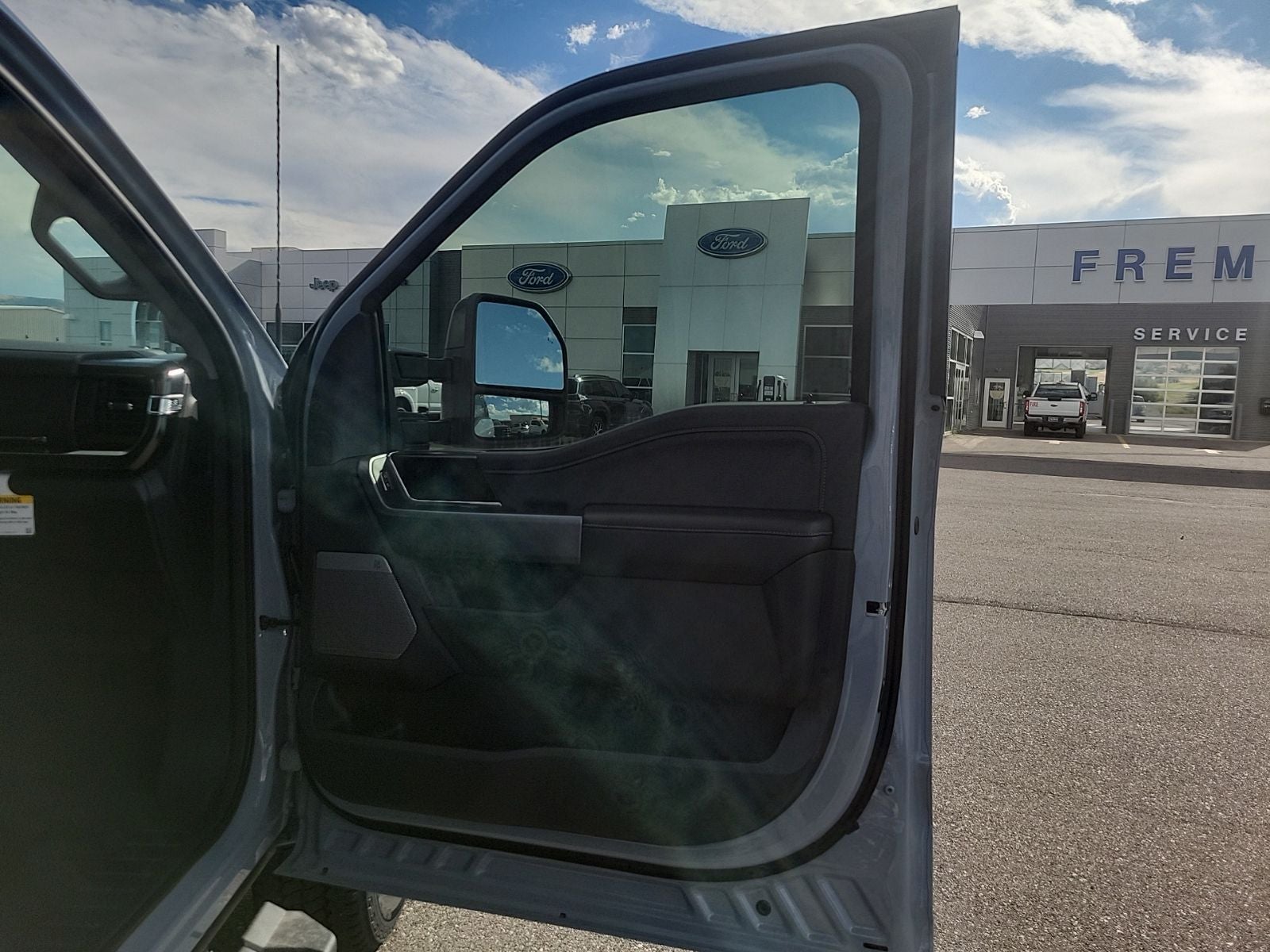 2026 Ford F-350SD Lariat