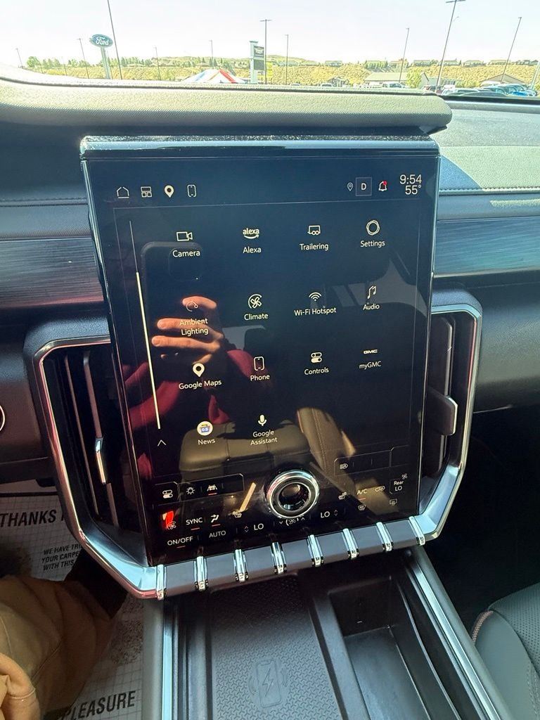 2025 GMC Acadia AT4