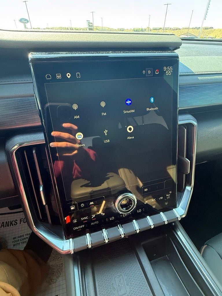 2025 GMC Acadia AT4