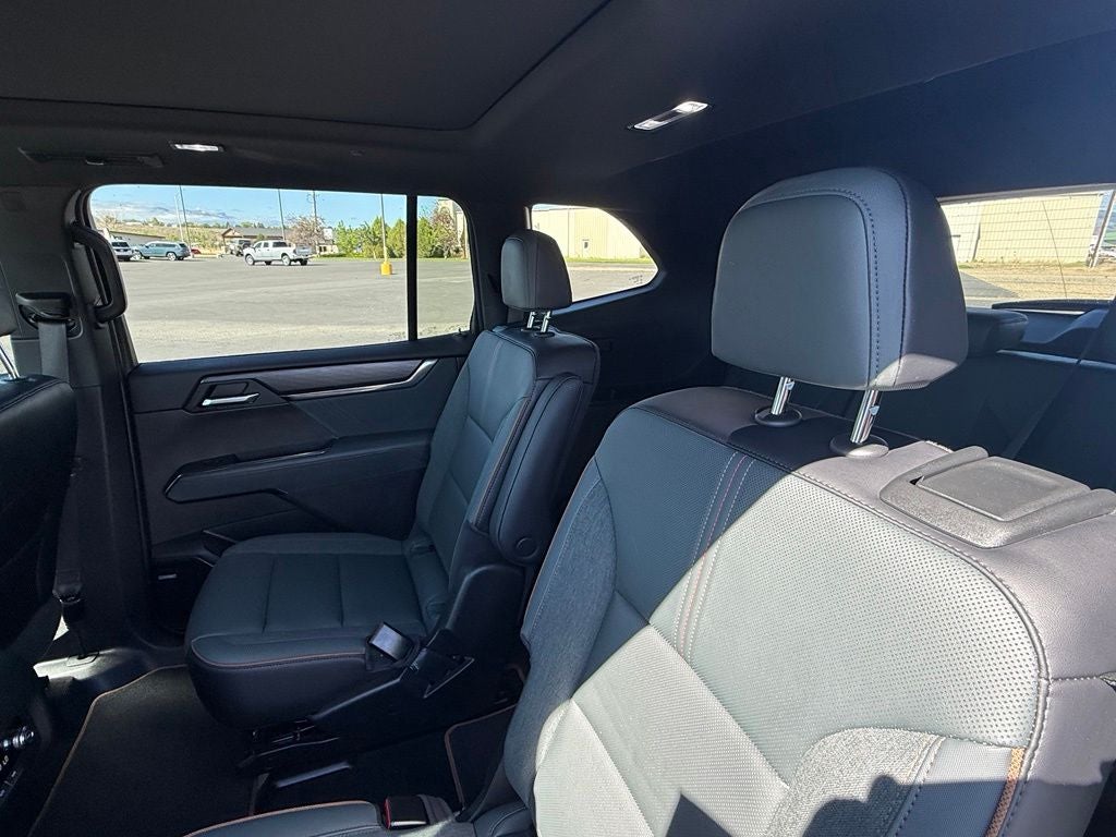 2025 GMC Acadia AT4