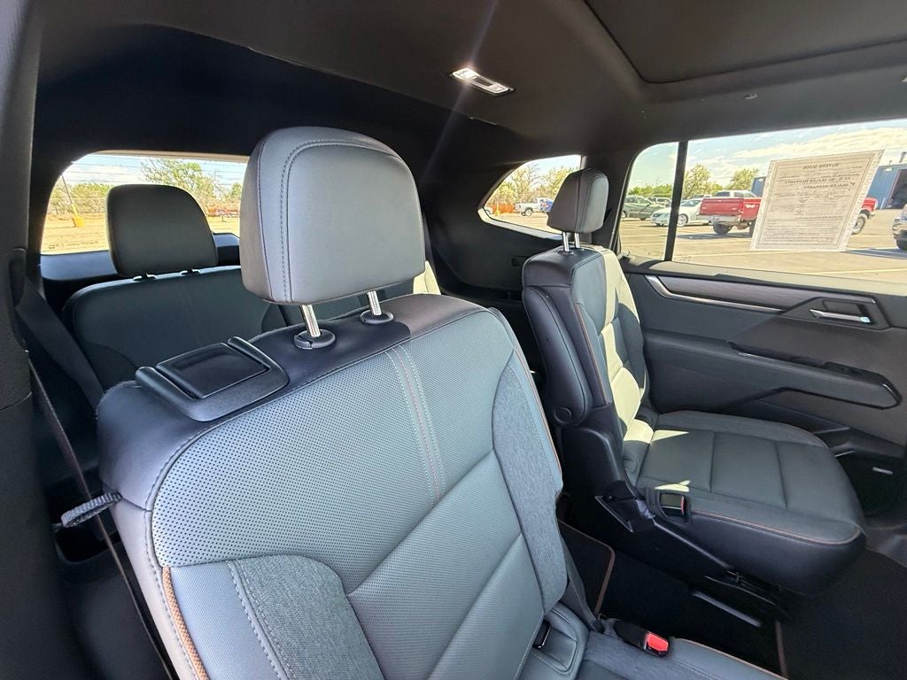 2025 GMC Acadia AT4