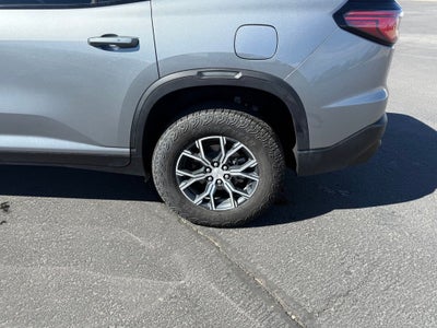 2025 GMC Acadia AT4