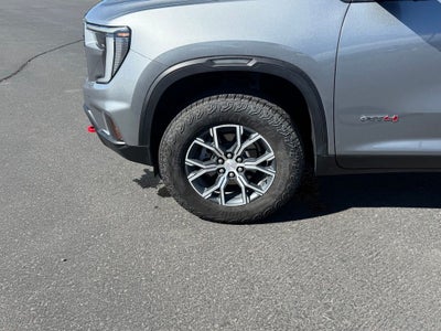 2025 GMC Acadia AT4