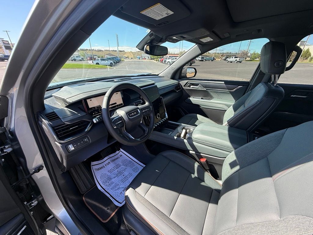 2025 GMC Acadia AT4