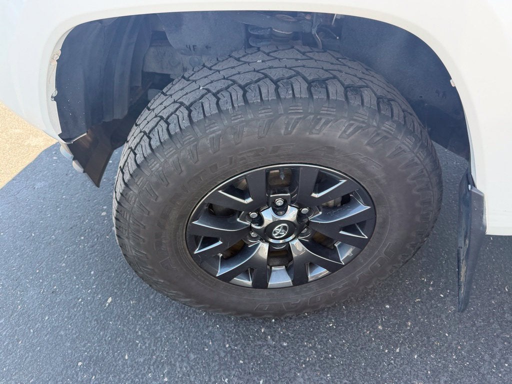 2020 Toyota Tacoma SR5 V6