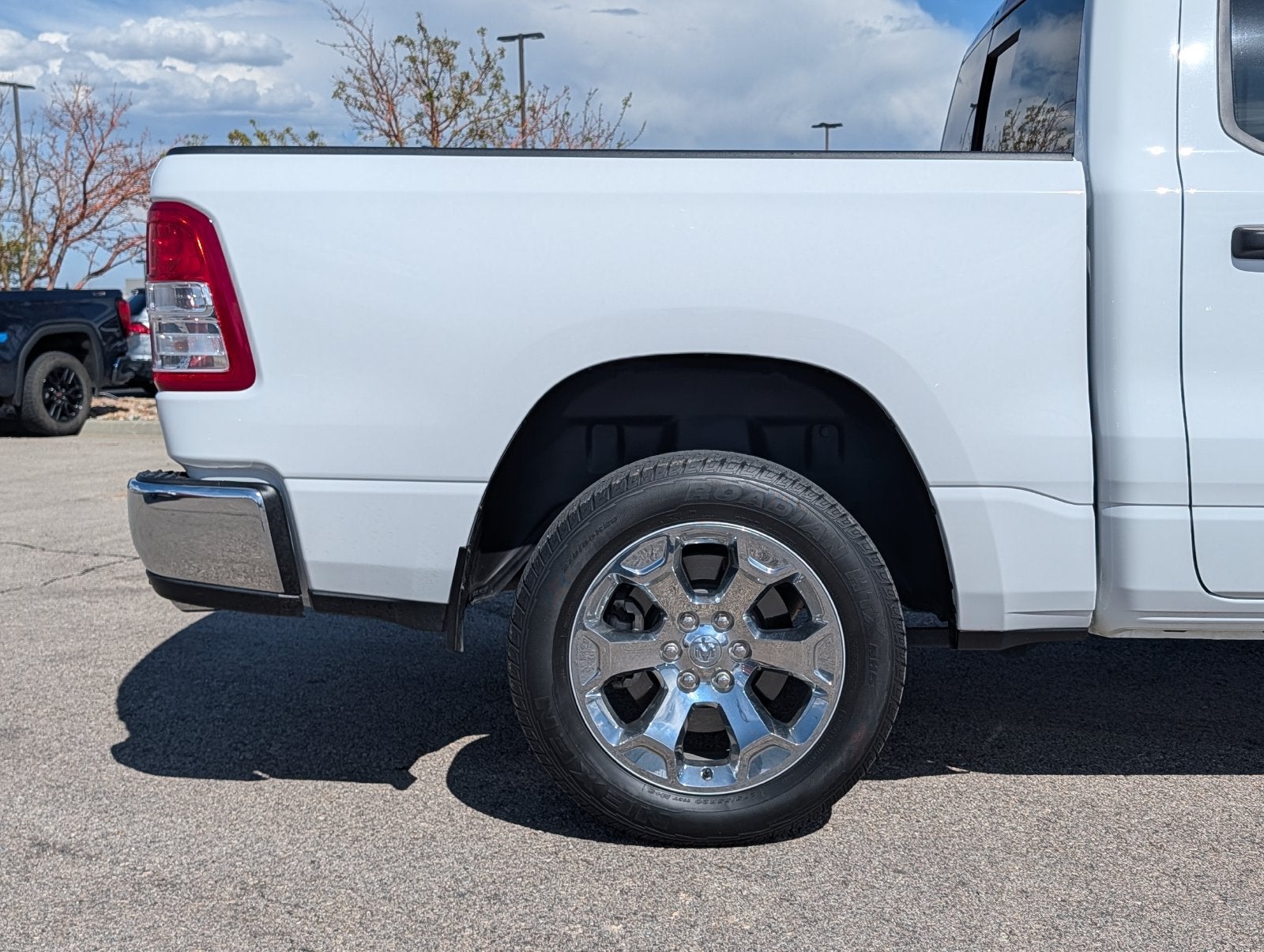 2023 RAM 1500 Big Horn Crew Cab 4x4 5'7' Box