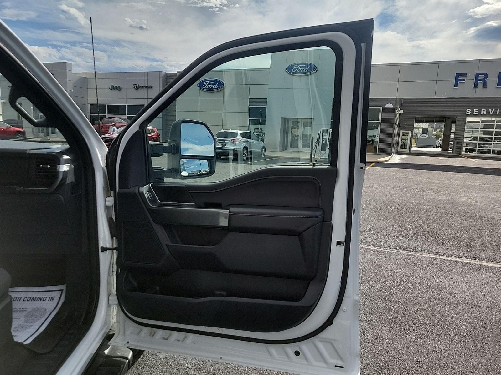 2023 Ford F-150 Base