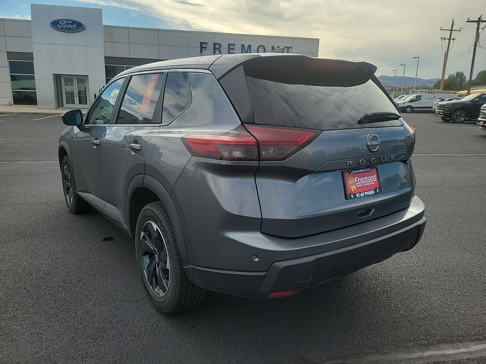 2025 Nissan Rogue SV